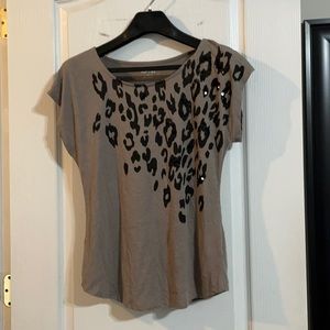 Animal print APT9 shirt size xs